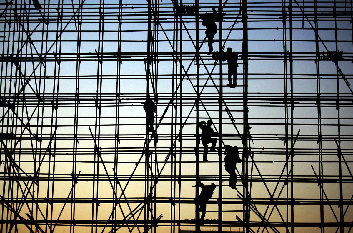 Erection and dismantling